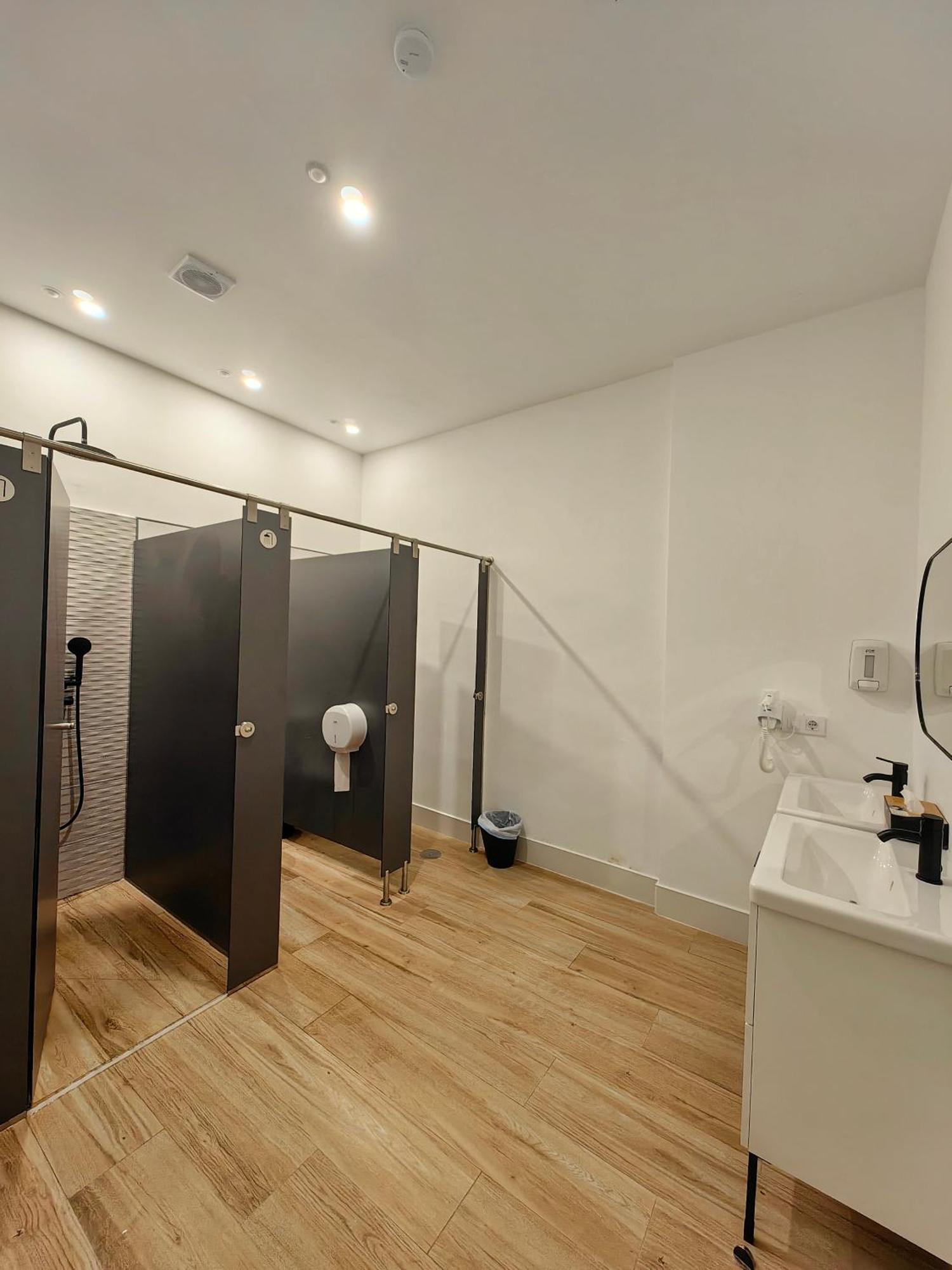 Hostel Siesta & Go Madrid Eksteriør billede