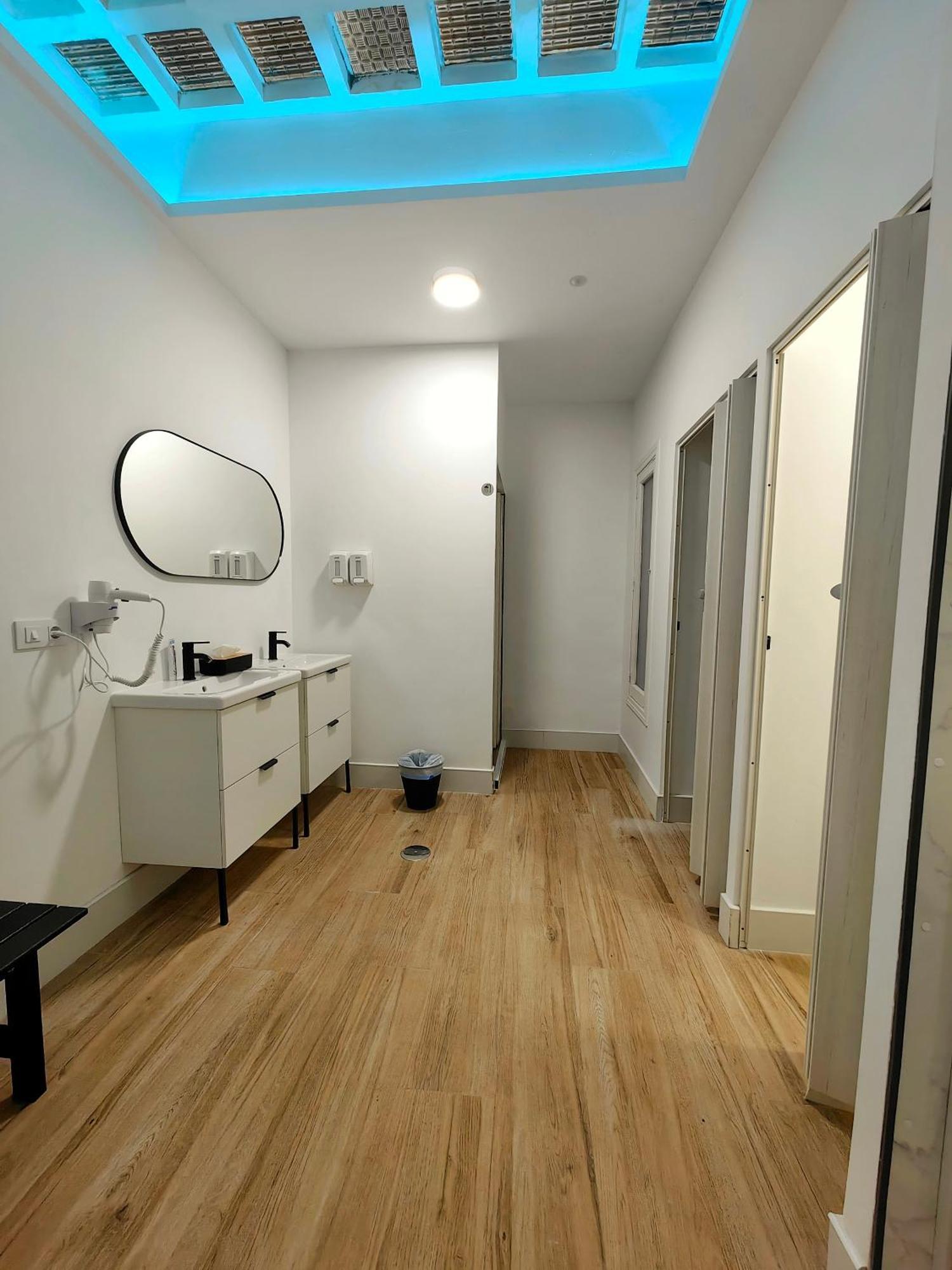 Hostel Siesta & Go Madrid Eksteriør billede